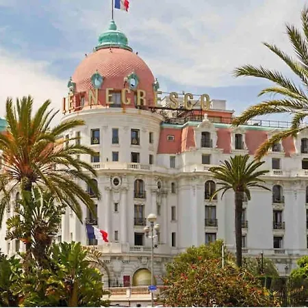 Atypique Et Merveilleuse Petite Maison En Plein Coeur De Nice, A Proximite De La Et Des Plages