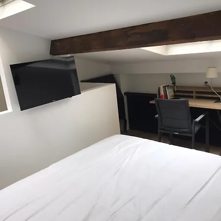 Διαμέρισμα Atypique Et Merveilleuse Petite Maison En Plein Coeur De Nice, A Proximite De La Et Des Plages