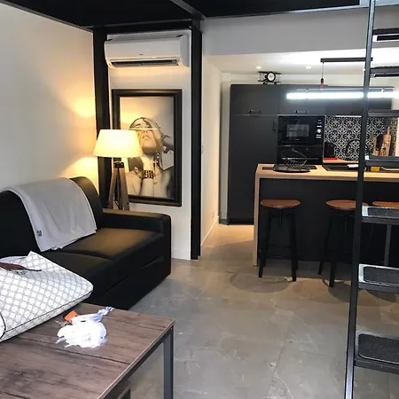 Atypique Et Merveilleuse Petite Maison En Plein Coeur De Nice, A Proximite De La Et Des Plages Νίκαια