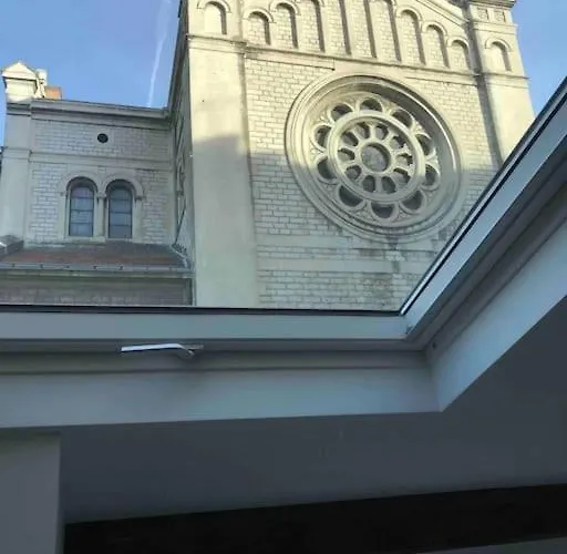 Appartement Atypique Et Merveilleuse Petite Maison En Plein Cœur De Nice, à Proximité De La Et Des Plages Nice