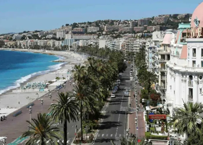 Appartement Atypique Et Merveilleuse Petite Maison En Plein Cœur De Nice, à Proximité De La Et Des Plages *