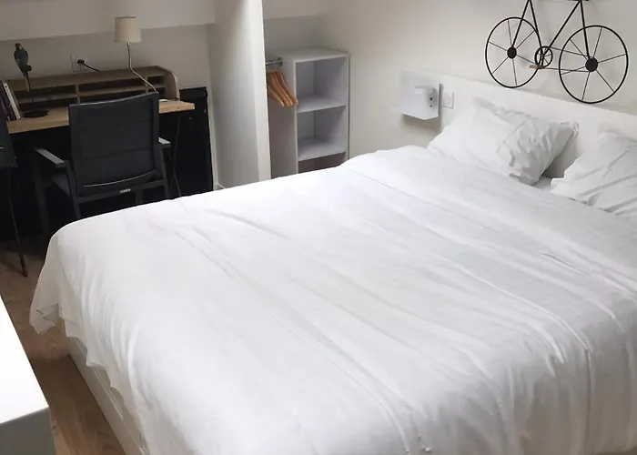 Appartement Atypique Et Merveilleuse Petite Maison En Plein Cœur De Nice, à Proximité De La Et Des Plages Nice