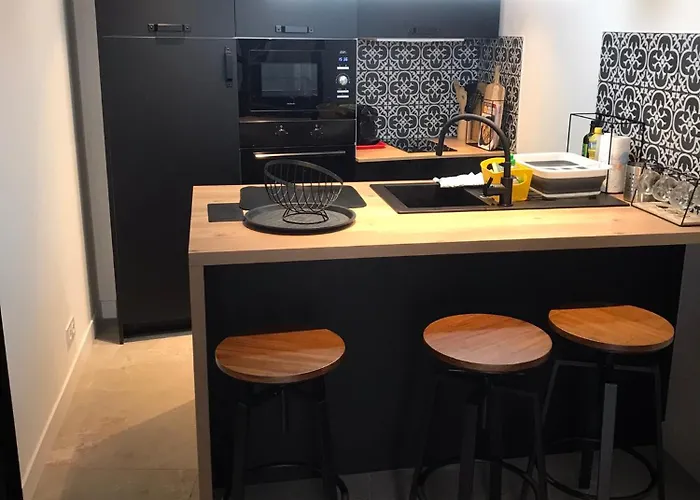 Appartement Atypique Et Merveilleuse Petite Maison En Plein Cœur De Nice, à Proximité De La Et Des Plages Nice